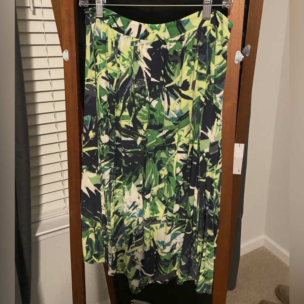 LOFT Flounce Tropical print skirt- Sm- Lightly worn
